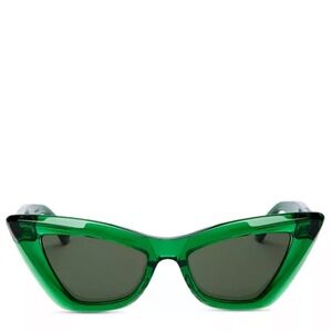 💚 Bottega Veneta Cat Eye Sunglasses, 53mm
